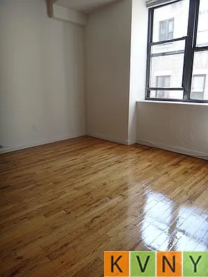 Rented by KVNY Soho | media 5
