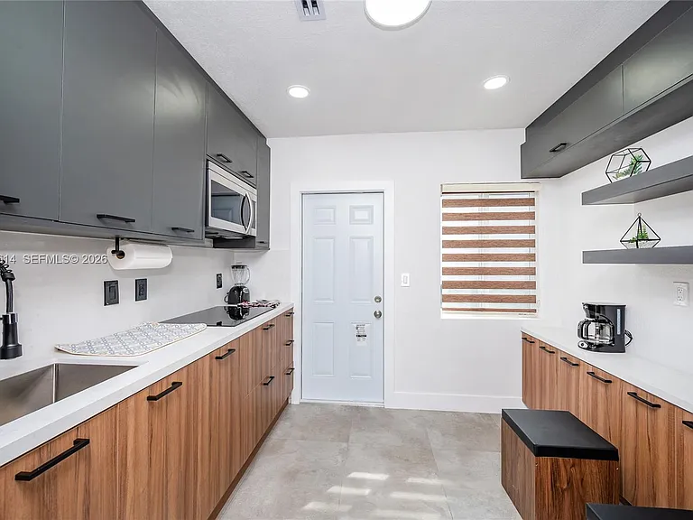 5505 NW 5th Ct #5507 — Photo 25