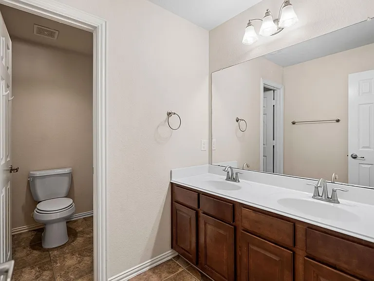 46 Black Swan Ct — Photo 24