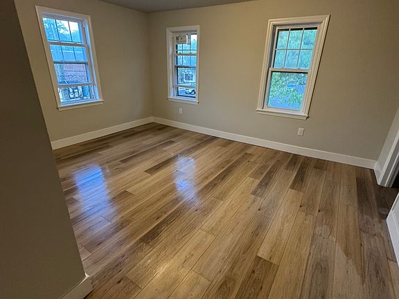 3rd image of 166 East Ave
