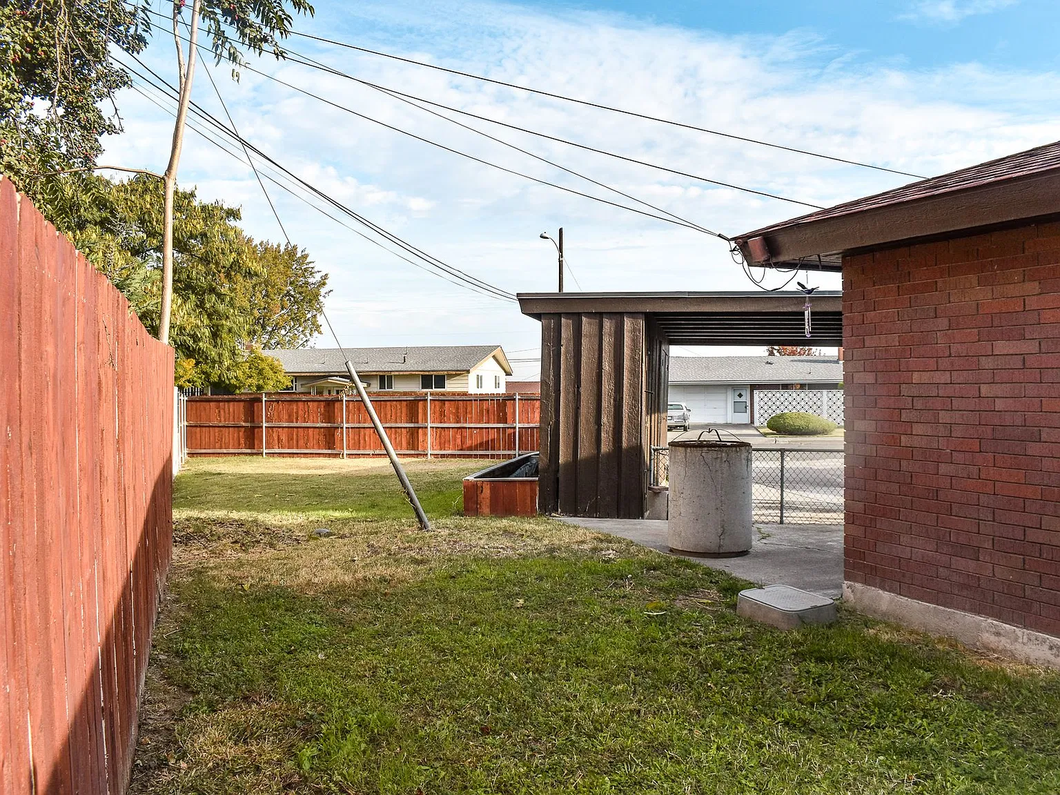 Single-Story Duplex in Kennewick — Photo 4