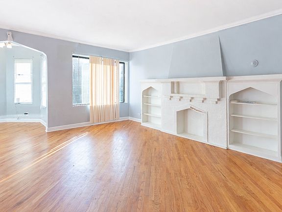 2nd image of 7628 S Essex Ave #1N