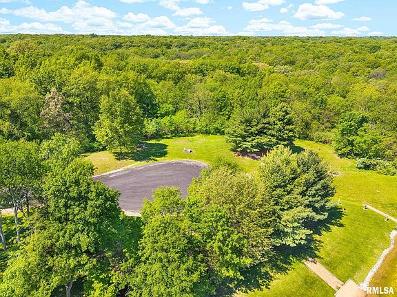 3rd image of S Walnut Point Dr