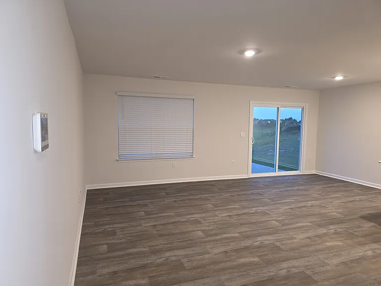 Spacious living room