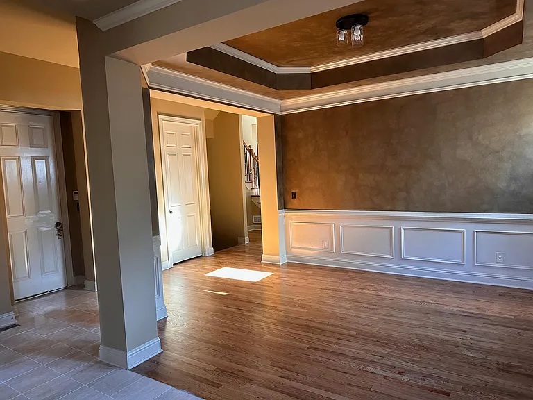 3258 Kentworth Ln — Photo 7