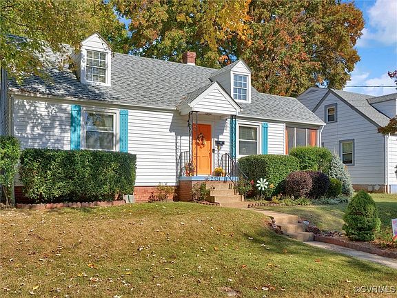 3rd image of 2614 Fernhill Ave