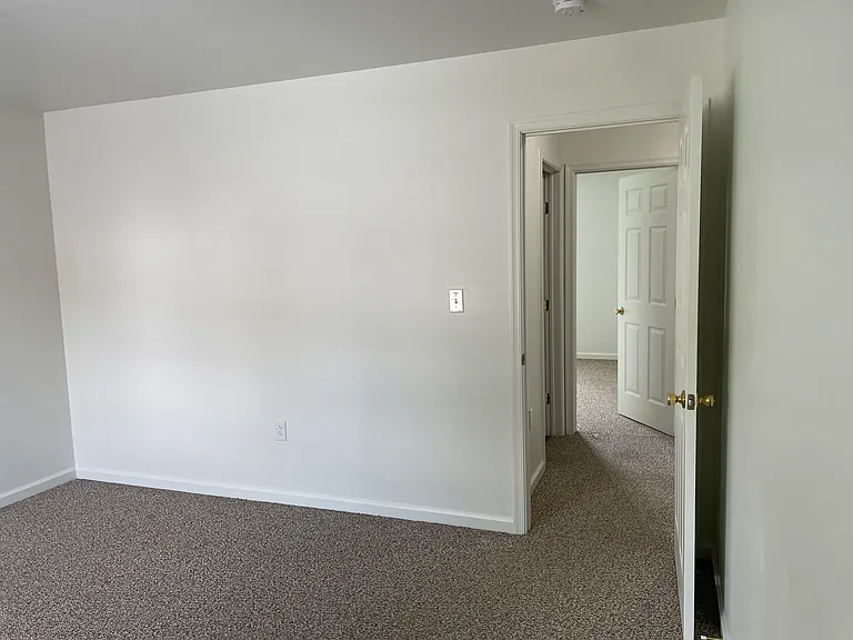 620 Lower St — Photo 4
