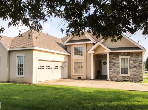 1910 Fairview Rd, Paragould, AR 72450