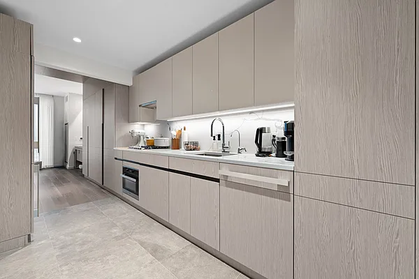 Sold by Remax 1st Choice | media 4