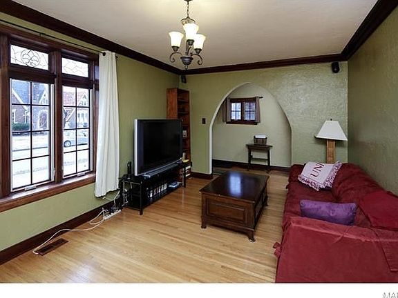 4th image of 5245 Lindenwood Ave