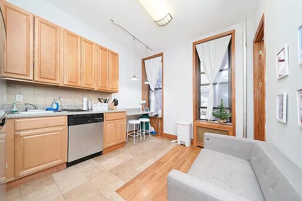 Rented by Living New York | media 28