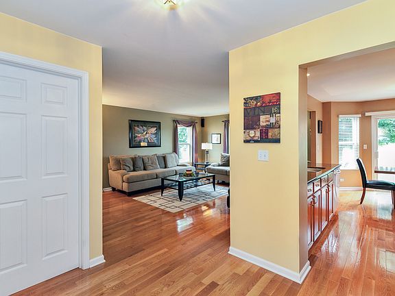 5th image of 24112 W Nightingale Ct