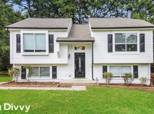 6158 Raintree Bnd, Lithonia, GA 30058