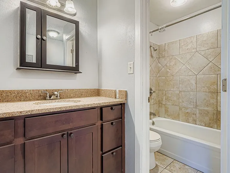 2880 Eliot Cir — Photo 12