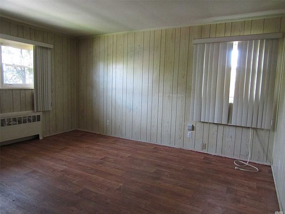 4th image of 75 Parkway Dr