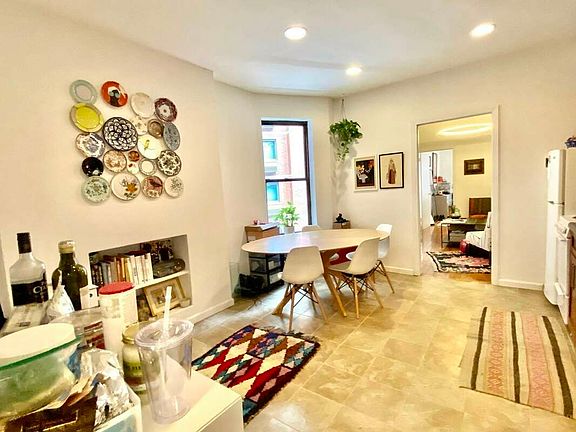 2nd image of 17 Stuyvesant St #3B
