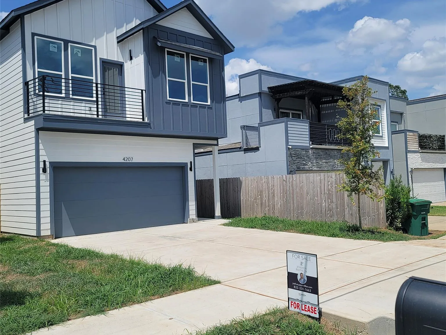 3 bed, 2.5 bath, 2179 sqft, $2,400 — Photo 3
