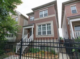 2517 W Grenshaw St, Chicago, IL 60612