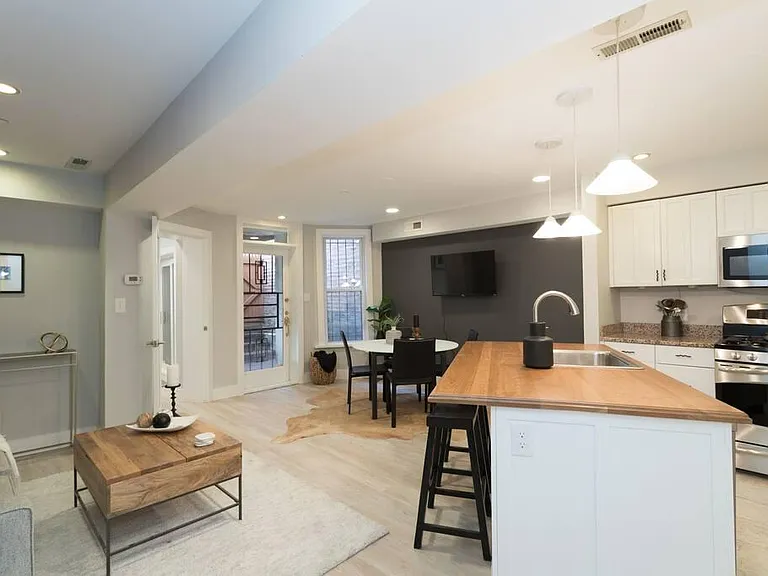 1704 Q St NW #B — Photo 7