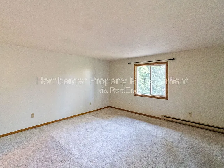 1407 W Spring Ln — Photo 13
