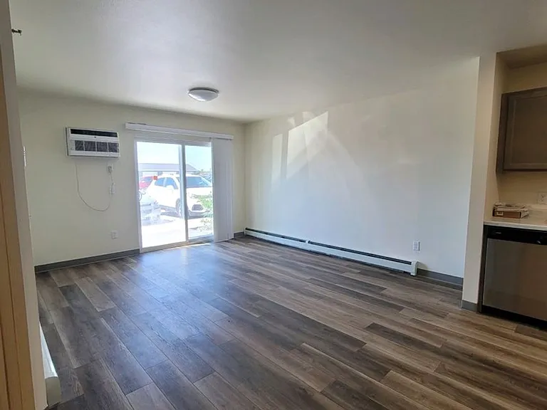 Rail10 Apartments — Photo 9