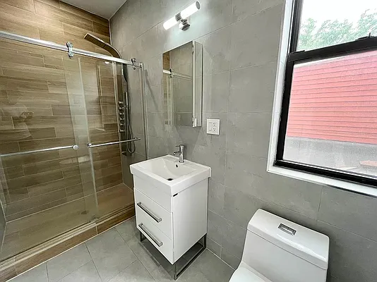 Rented by Brookhaus Capital Inc | media 10