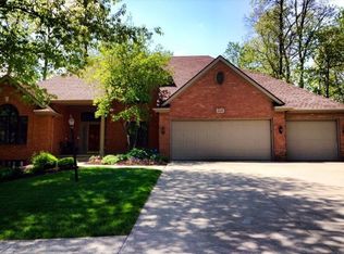 2818 Woodhollow Trl, Fort Wayne, IN 46825