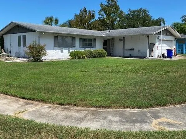 992 Woodsmere Pkwy, Rockledge, FL 32955