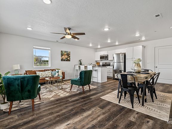 4th image of 16907 N Macabee Beach Ln
