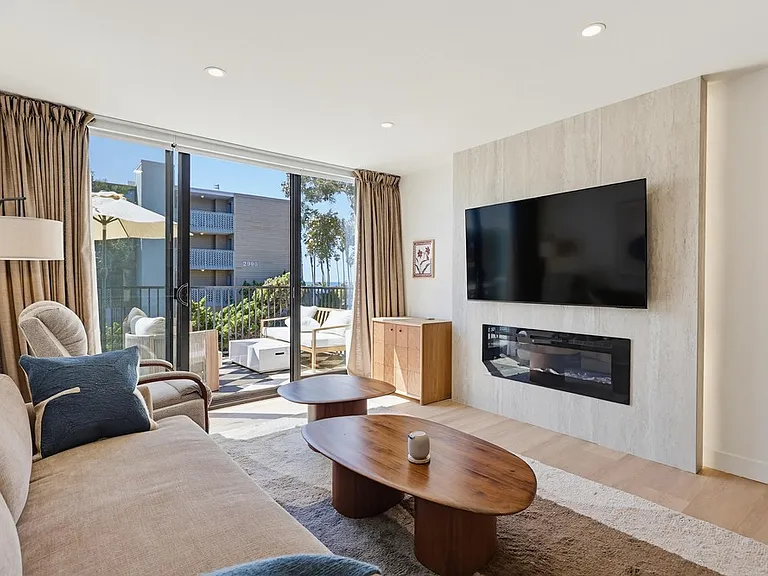 2999 Mission Blvd #201 — Photo 5