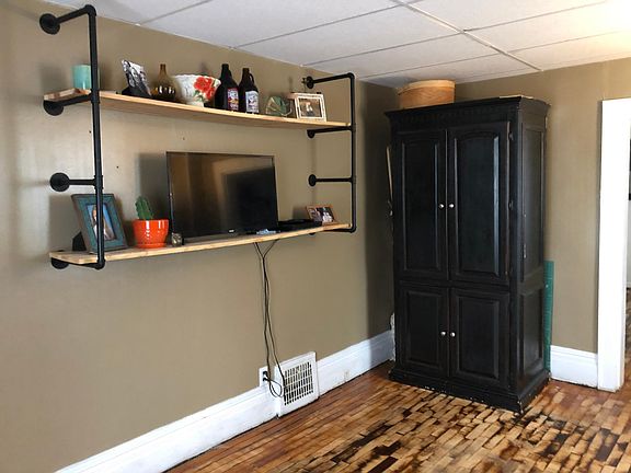 3rd image of 708 Bingham Ave #1