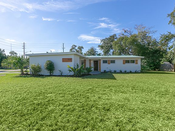 3rd image of 5400 Milan Dr