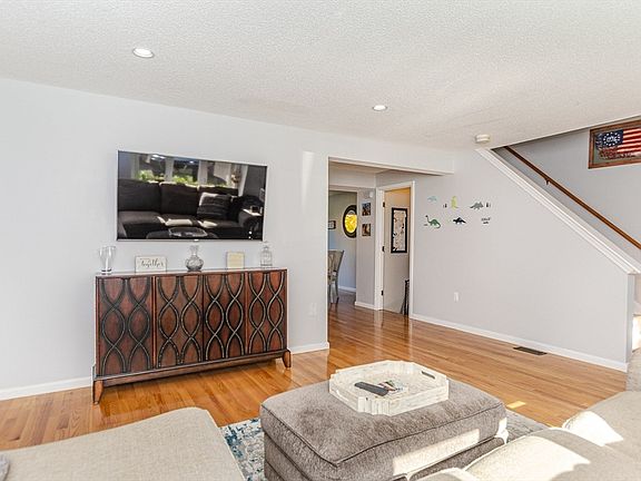 5th image of 1003 Lewis O Gray Dr Unit 1003