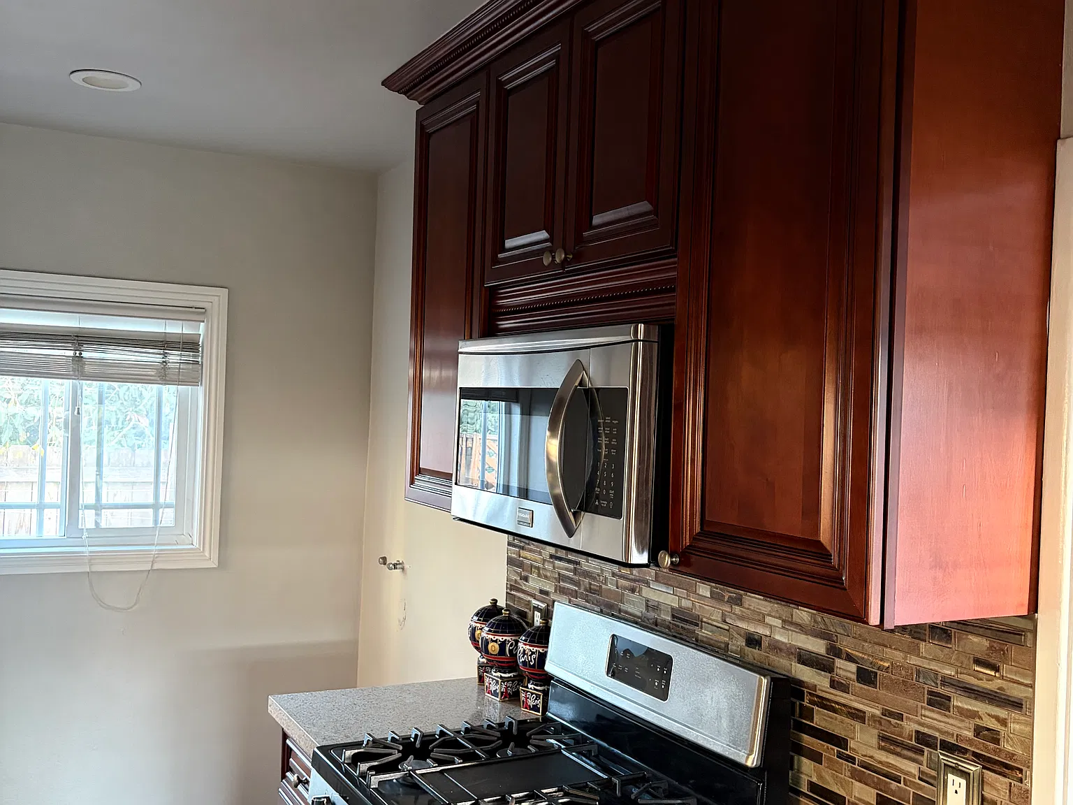 1 bed, 600 sqft, $2,300 — Photo 4