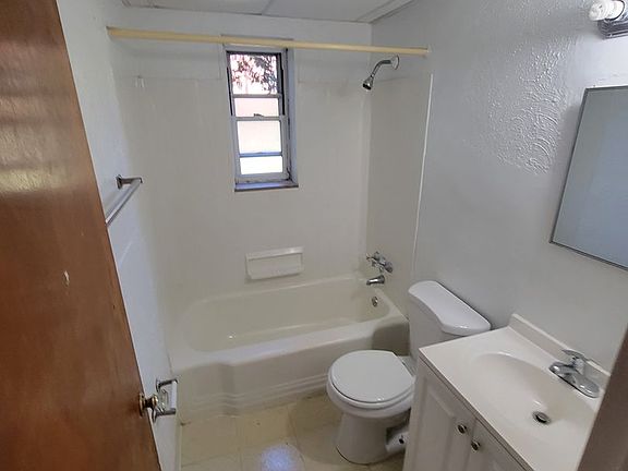 3rd image of 440-450 Jefferson Ave #86b924bdb