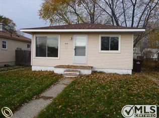 5036 Gloria St, Wayne, MI 48184