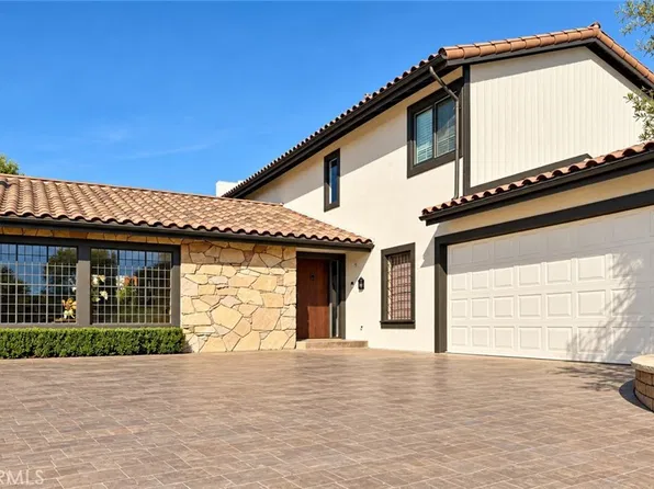 3521 Aquarius Dr, Huntington Beach, CA 92649
