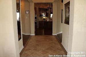 5th image of 602 Oakmont Way