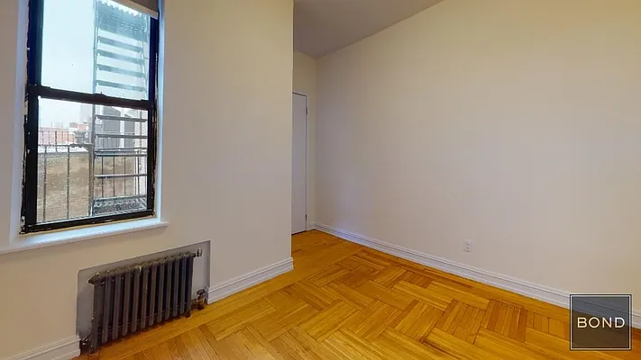 Rented by Bond New York | media 17