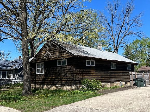 2nd image of 426 Midway Dr