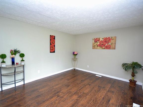 3rd image of 2063 Corrinna St