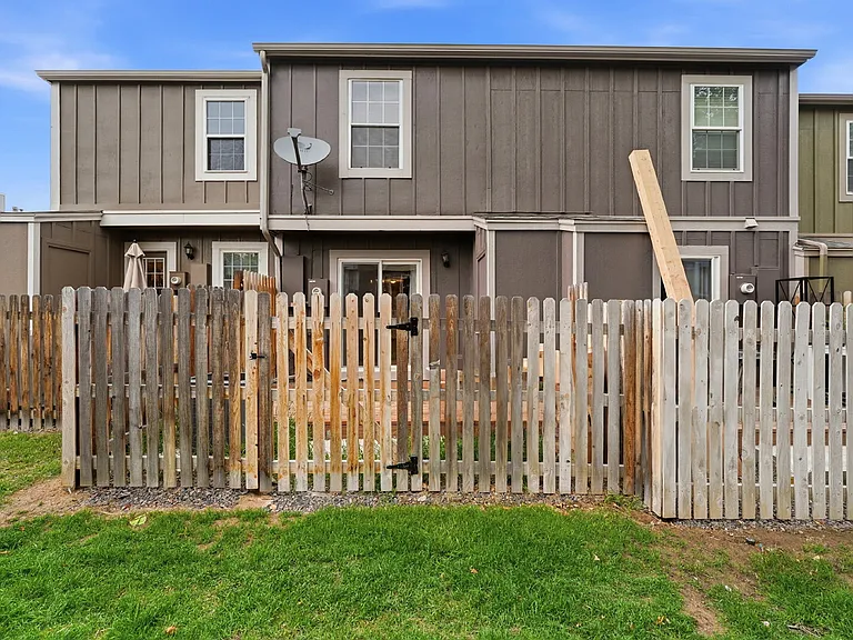 8196 S Fillmore Way — Photo 23