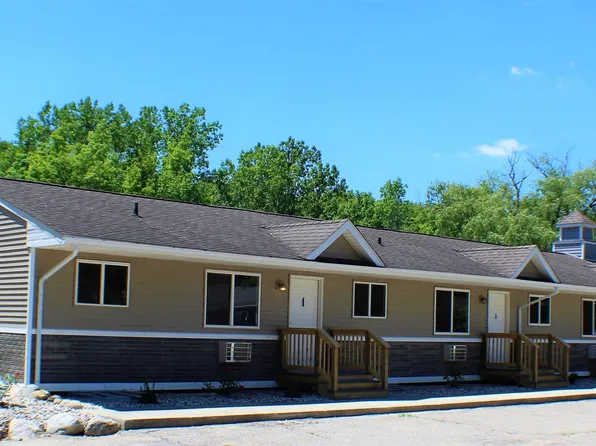 5247 Harold Dr APT 16, Flushing, MI 48433