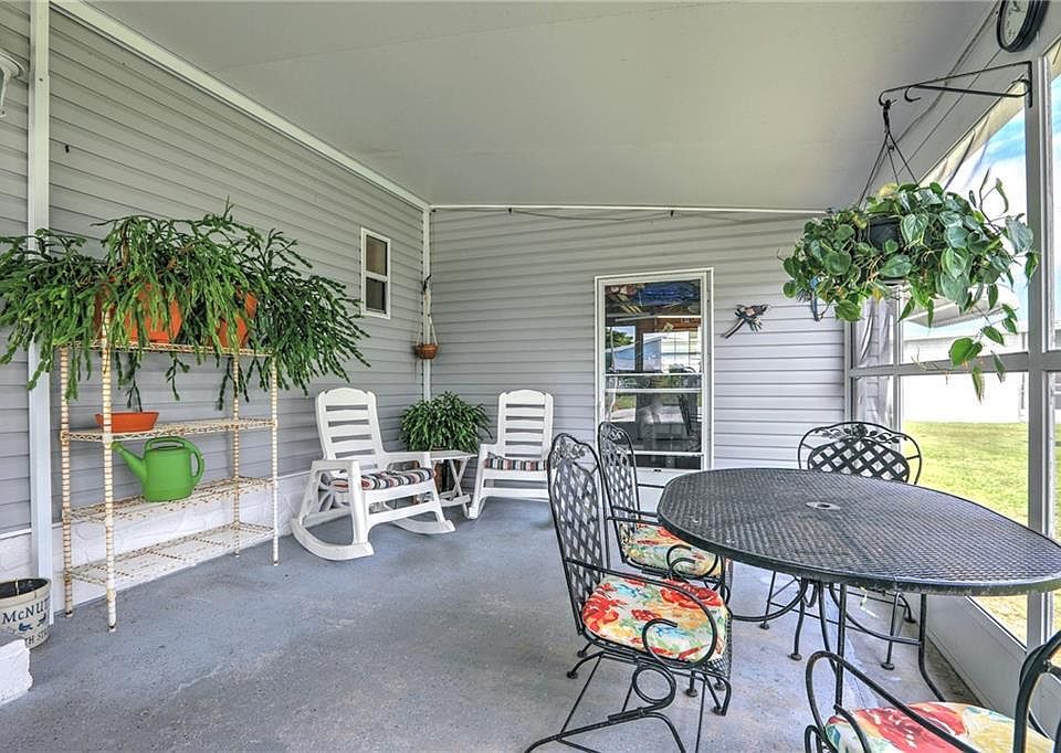 1st image of 904 Thrush Circle