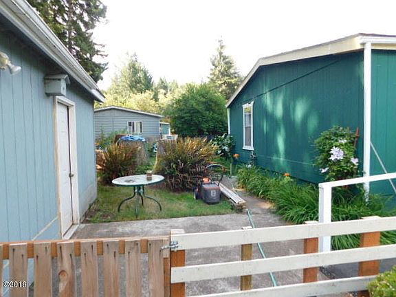3rd image of 2416 N Chinook Ln