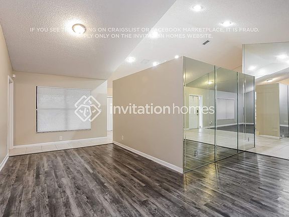 4th image of 9714 Sun Pointe Dr
