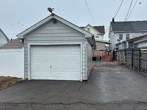 2nd image of 232 Thirwell Ave