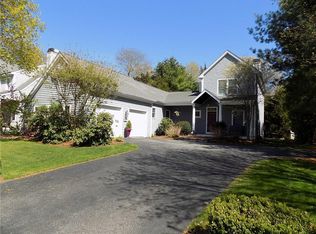 150 Wickford Point Rd, North Kingstown, RI 02852