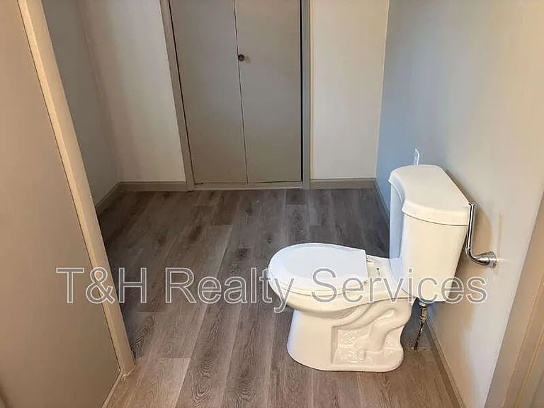 3368 Clover Dr — Photo 15