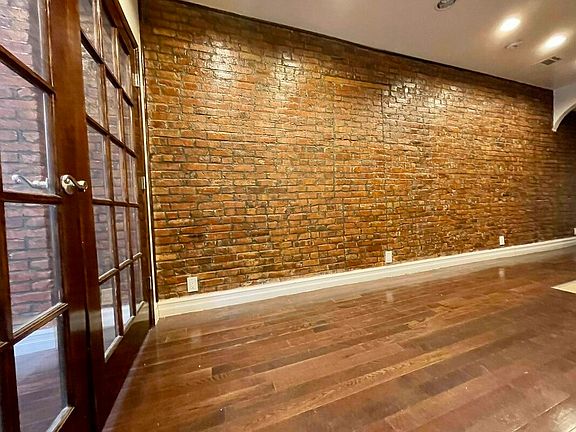 5th image of 800 Macdonough St APT 2B